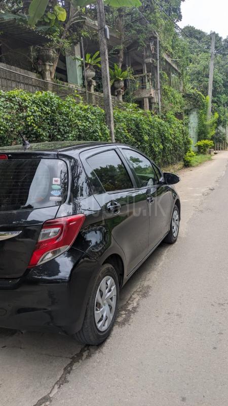 Toyota Vitz 2016 - பயன்படுத்தப்பட்டது கார் sale in Sri Lanka - patpat.lk