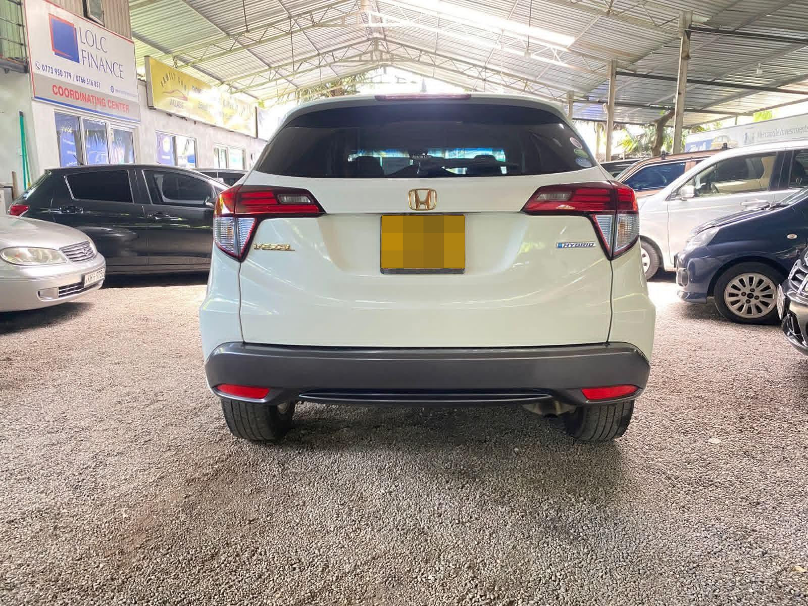 Honda Vezel 2014 - Used SUV sale in Sri Lanka - patpat.lk