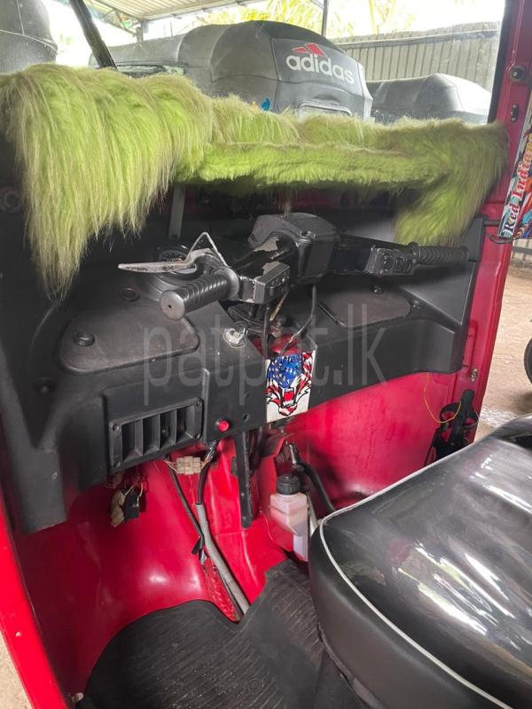 Bajaj Three Wheel 2015 - Used Three wheeler sale in Sri Lanka - patpat.lk