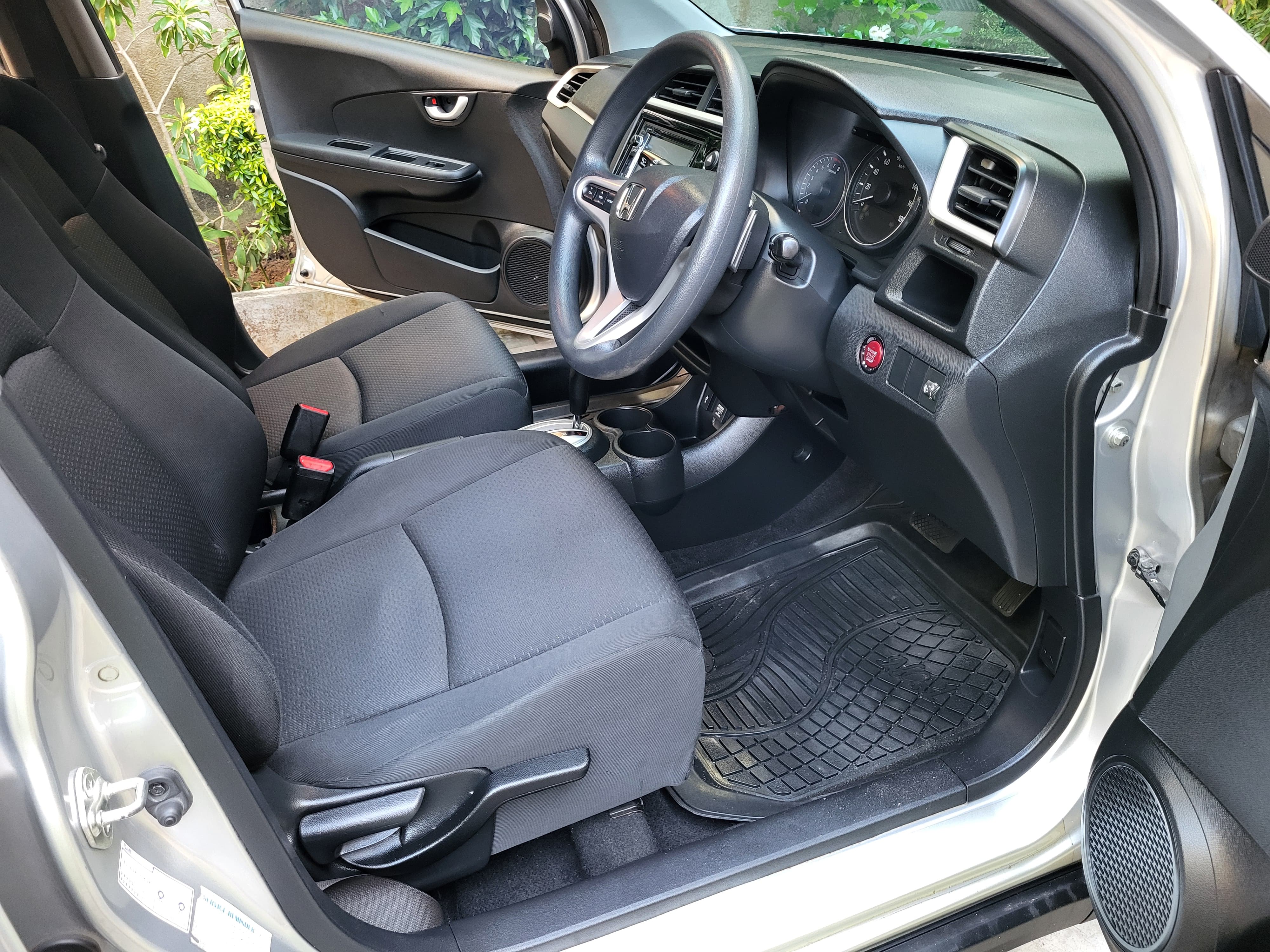 Honda BR V 2017 - භාවිතා කරන ලද SUV රථය sale in Sri Lanka - patpat.lk