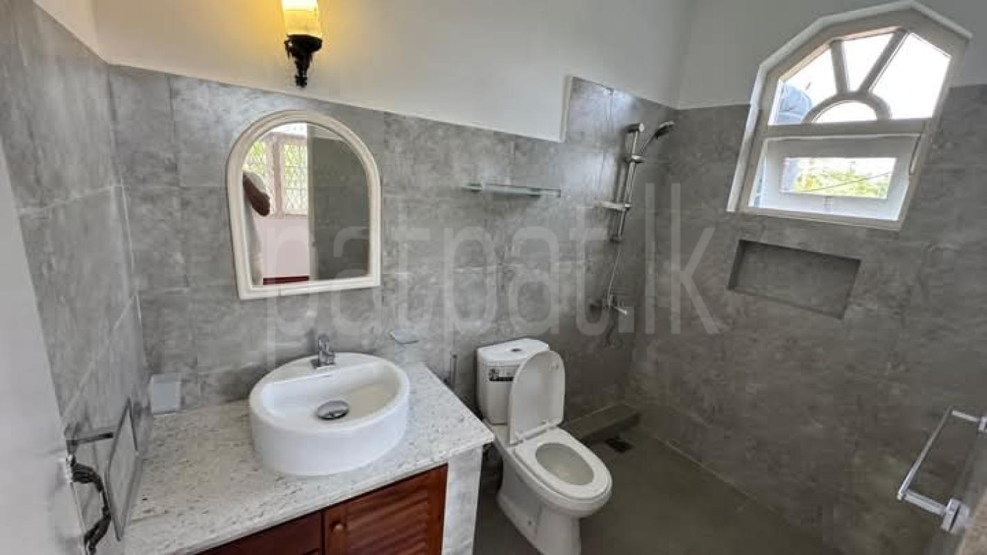 House for Sale in Sri Jayawardenepura Kotte ads-image-1