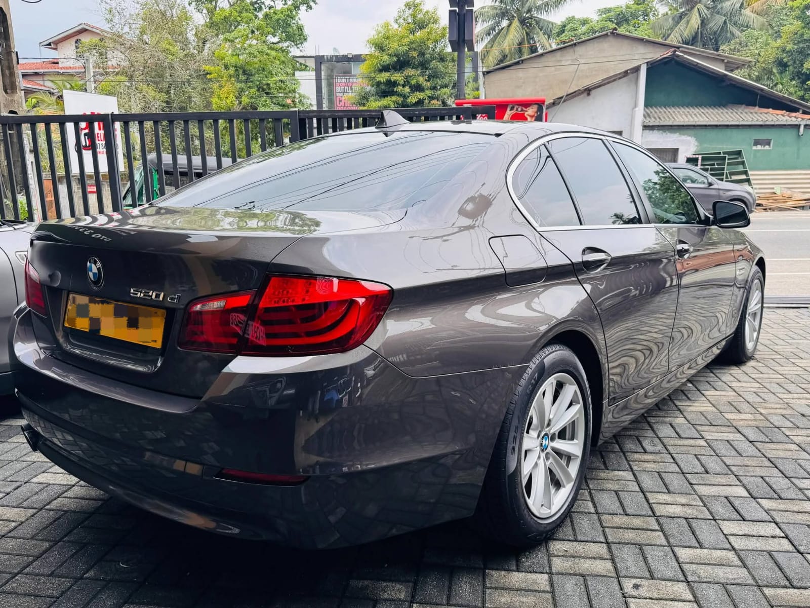 BMW 520D 2012 - Used Car sale in Sri Lanka - patpat.lk