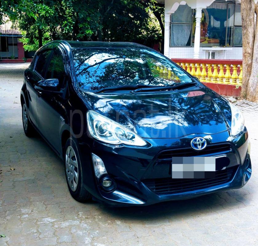 Toyota Aqua 2015 - Used Car sale in Sri Lanka - patpat.lk