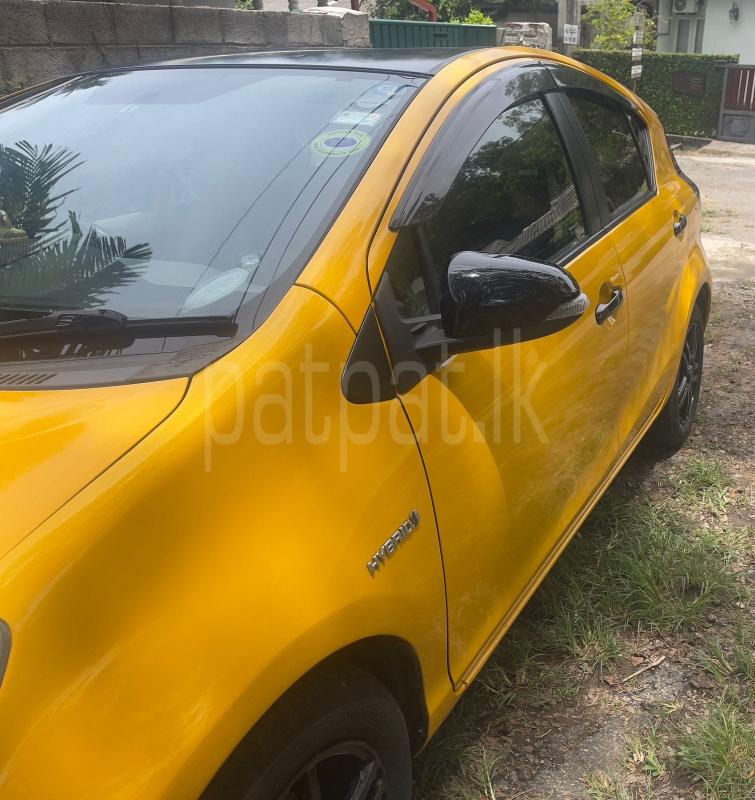 Toyota Aqua 2013 - භාවිතා කරන ලද කාර් sale in Sri Lanka - patpat.lk