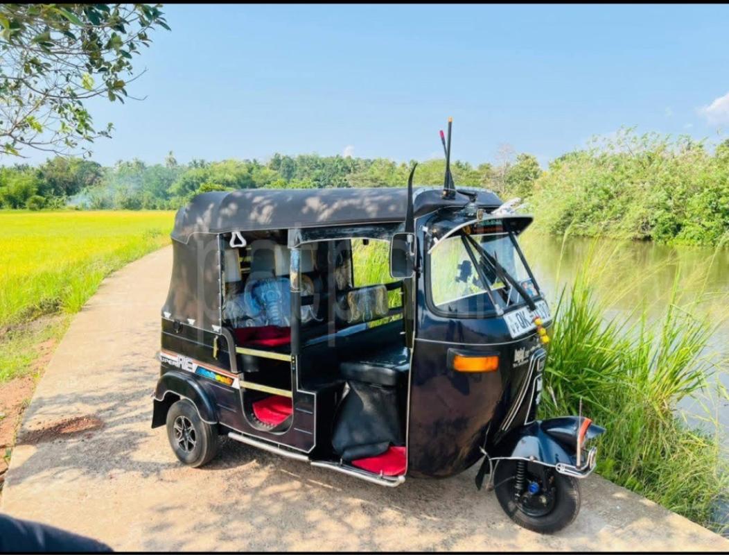 Bajaj Three Wheel 2009 - Used Three wheeler sale in Sri Lanka - patpat.lk