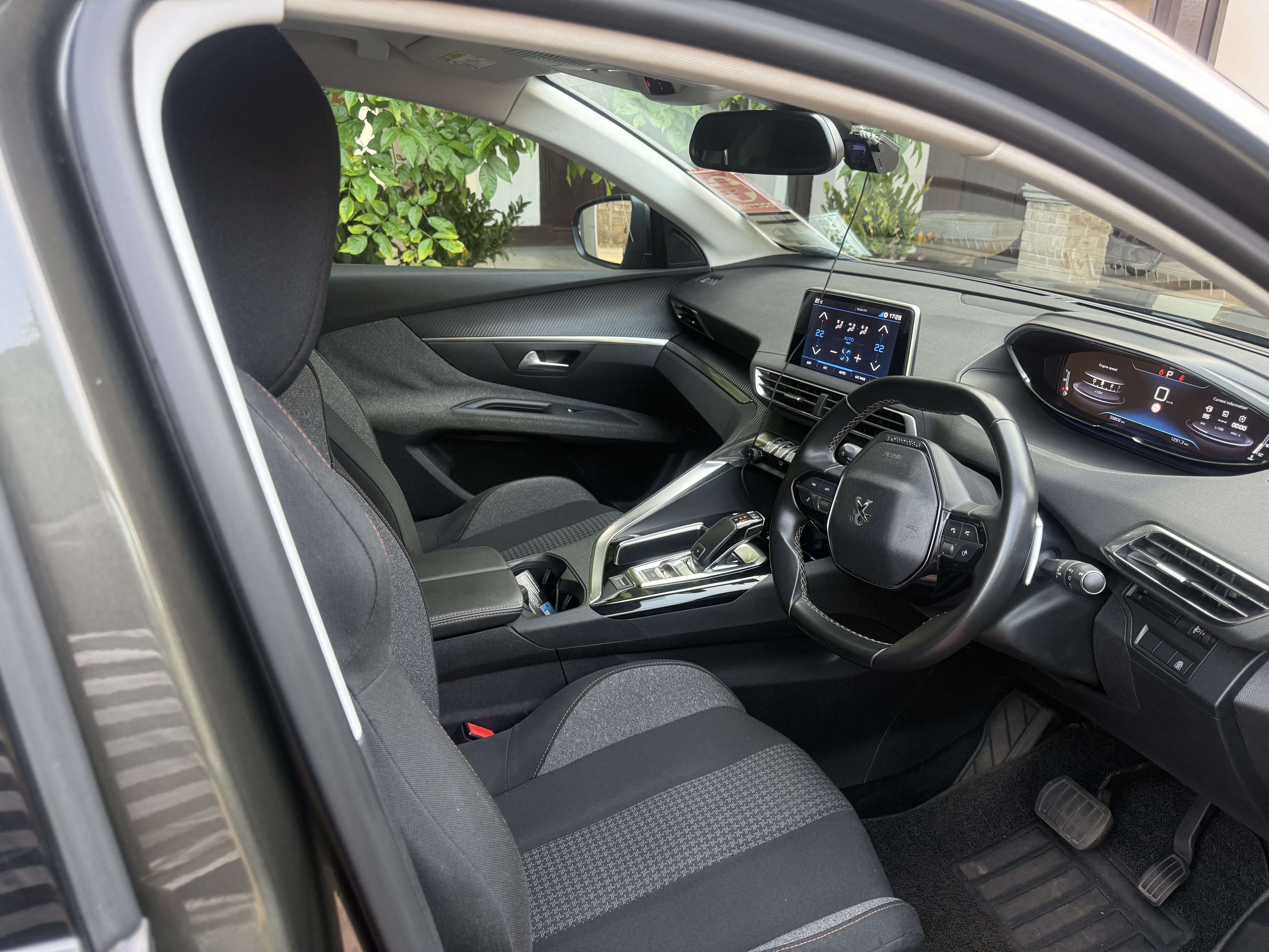 Peugeot 3008 2019 - Used SUV sale in Sri Lanka - patpat.lk