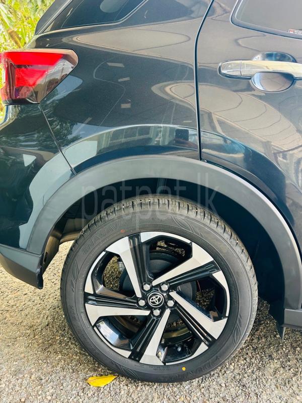 Advertisement image 6