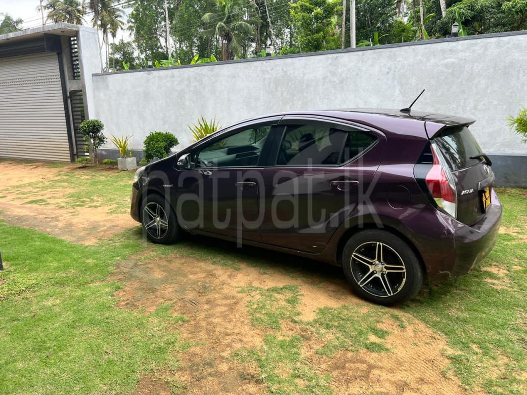 Toyota Aqua 2014 - Used Car sale in Sri Lanka - patpat.lk