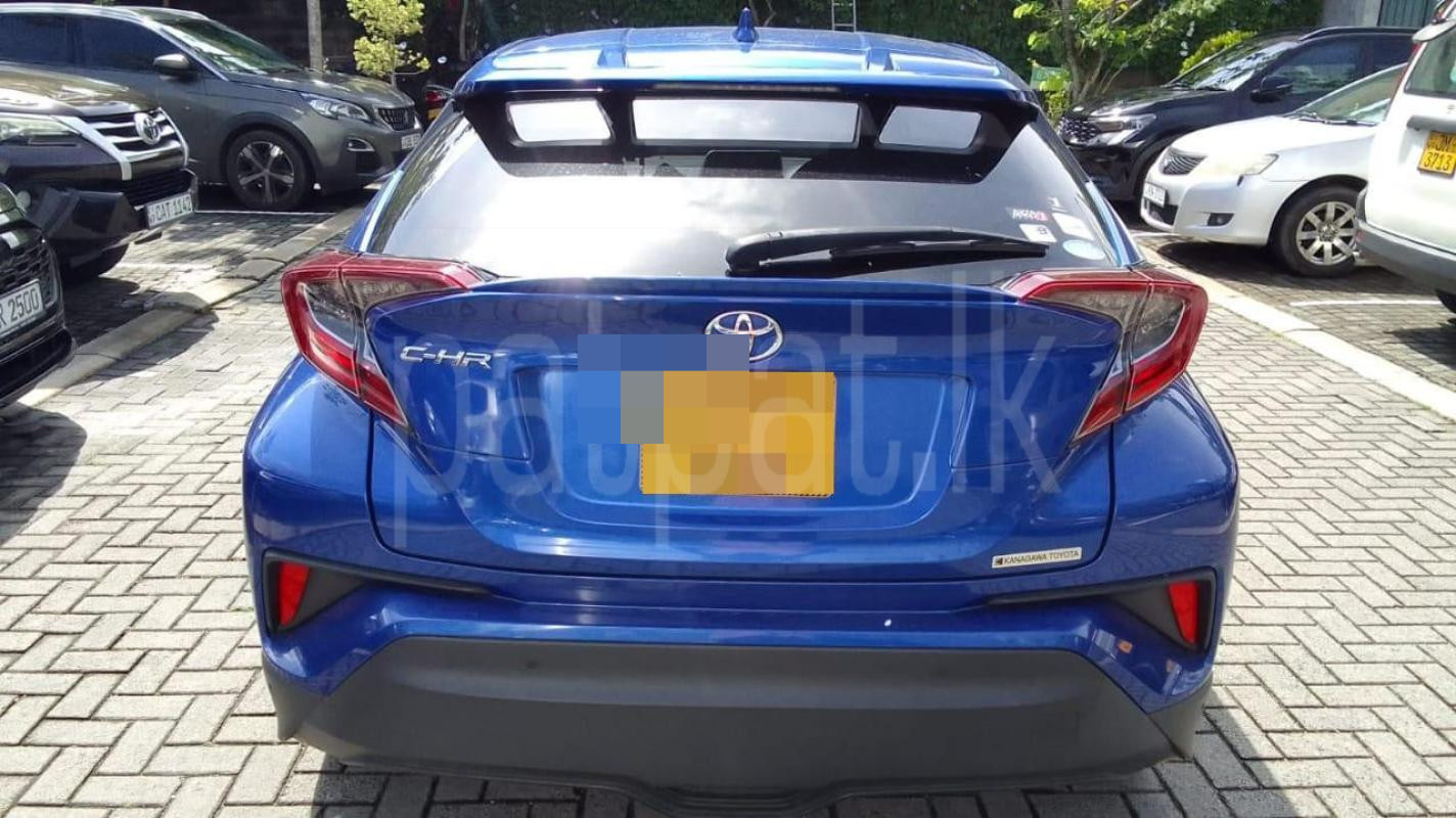 Toyota CHR 2018 - Used SUV sale in Sri Lanka - patpat.lk