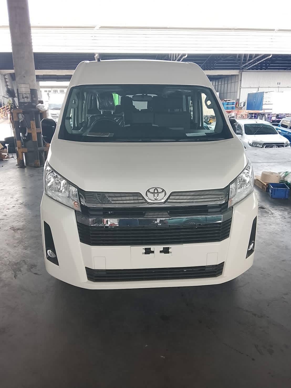 Toyota Commuter 2026 - சான்றளிக்கப்பட்டது வேன் sale in Sri Lanka - patpat.lk