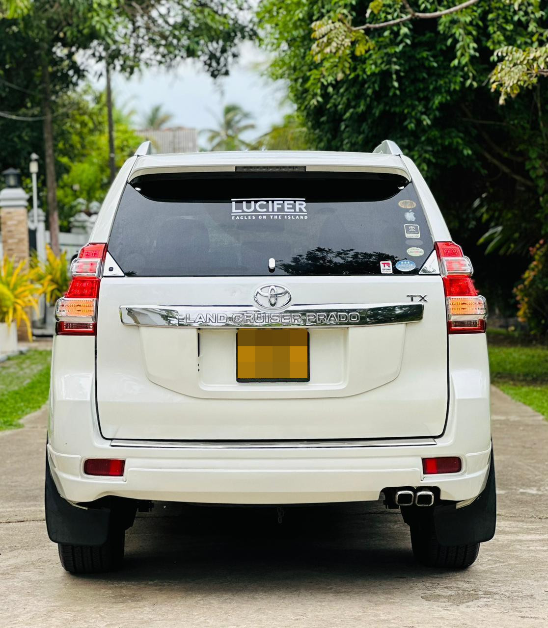 Toyota Land Cruiser Prado 2011 - பயன்படுத்தப்பட்டது SUV sale in Sri Lanka - patpat.lk