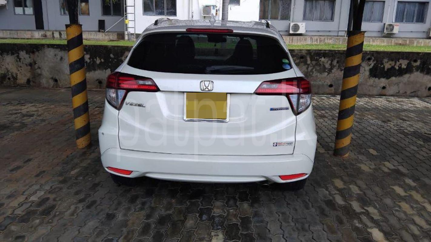 Advertisement image 3