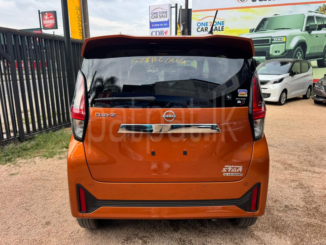 Advertisement image 6