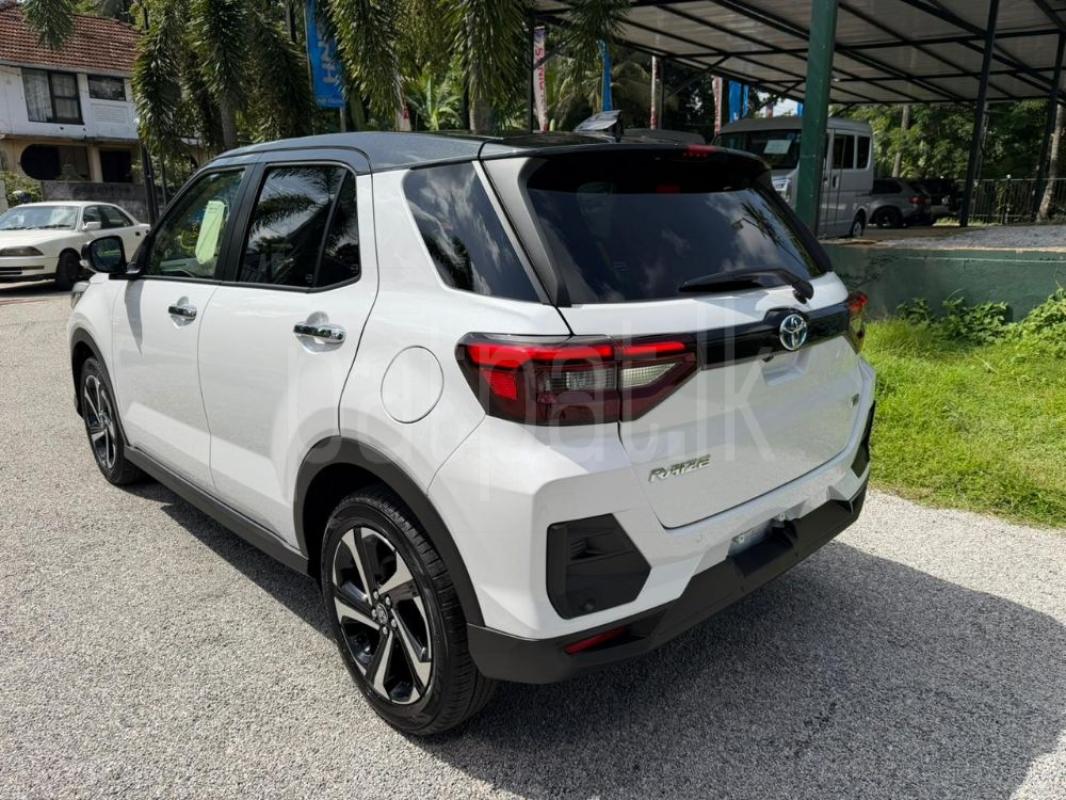 Advertisement image 6