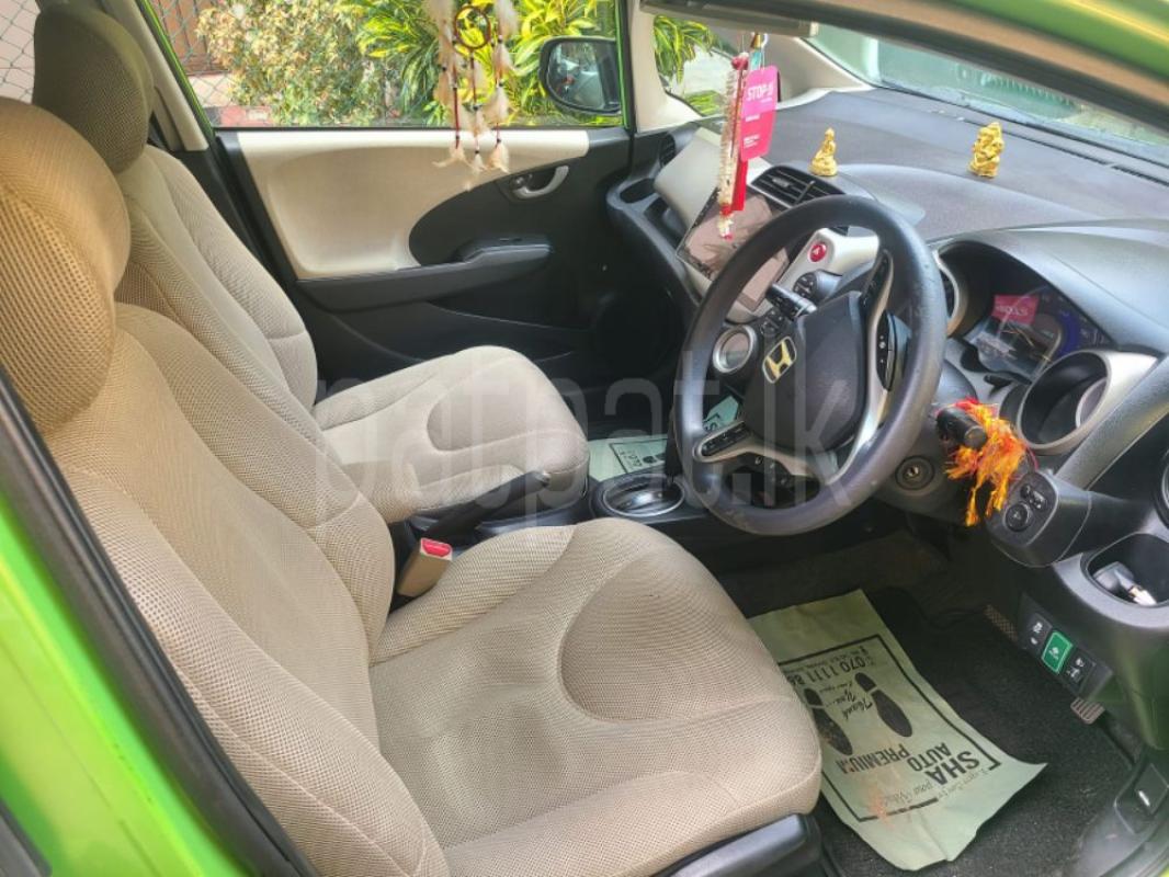 Honda Fit 2011 - பயன்படுத்தப்பட்டது கார் sale in Sri Lanka - patpat.lk