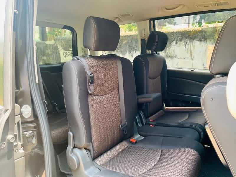 Nissan Serena 2015 - භාවිතා කරන ලද වෑන් රථය sale in Sri Lanka - patpat.lk