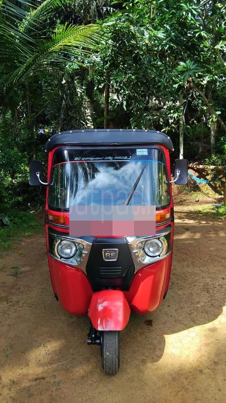 Bajaj Three Wheel 2015 - භාවිතා කරන ලද ත්‍රිරෝද රථය sale in Sri Lanka - patpat.lk
