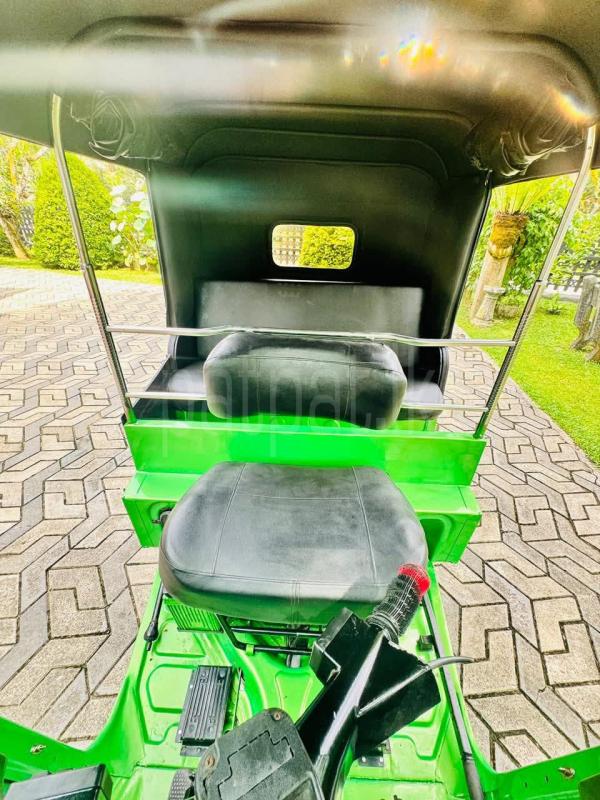 Bajaj Three Wheel 2011 - Used Three wheeler sale in Sri Lanka - patpat.lk