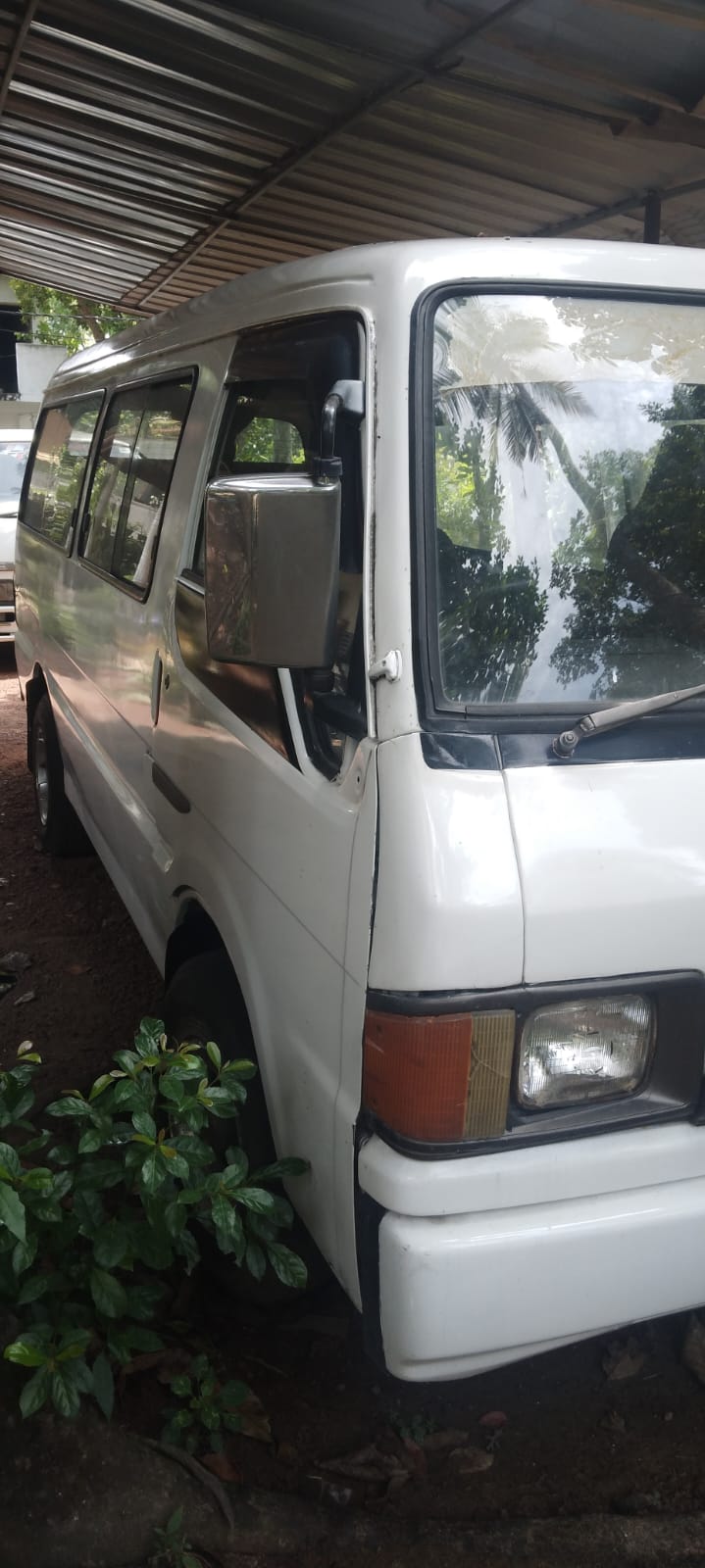Mazda Brawny 1992 - பயன்படுத்தப்பட்டது வேன் sale in Sri Lanka - patpat.lk