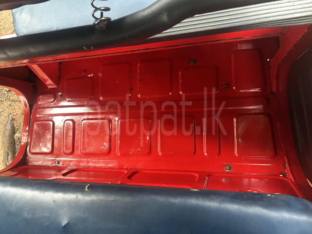 Bajaj 2 stroke 2006 - භාවිතා කරන ලද ත්‍රිරෝද රථය sale in Sri Lanka - patpat.lk
