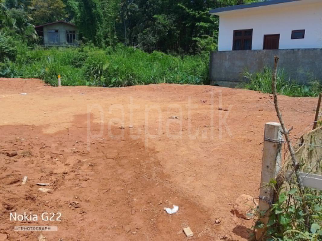 Commercial Land for Sale in Gampola