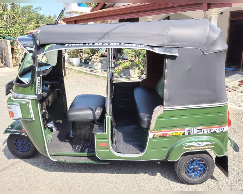 Bajaj Three Wheel 2011 - Used Three wheeler sale in Sri Lanka - patpat.lk