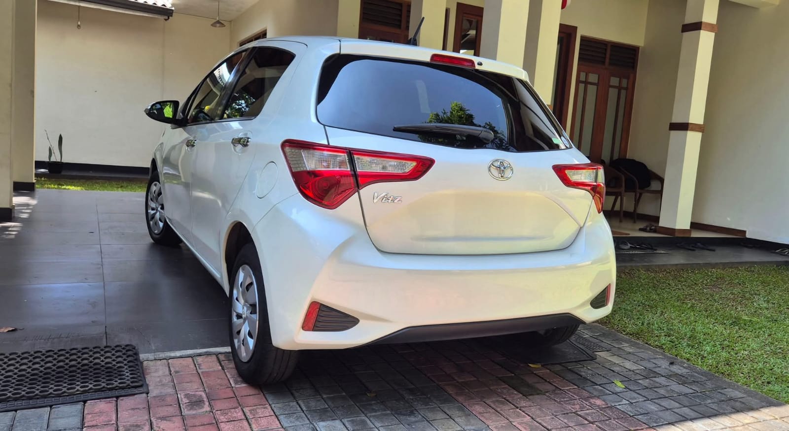 Toyota Vitz 2018 - Used Car sale in Sri Lanka - patpat.lk