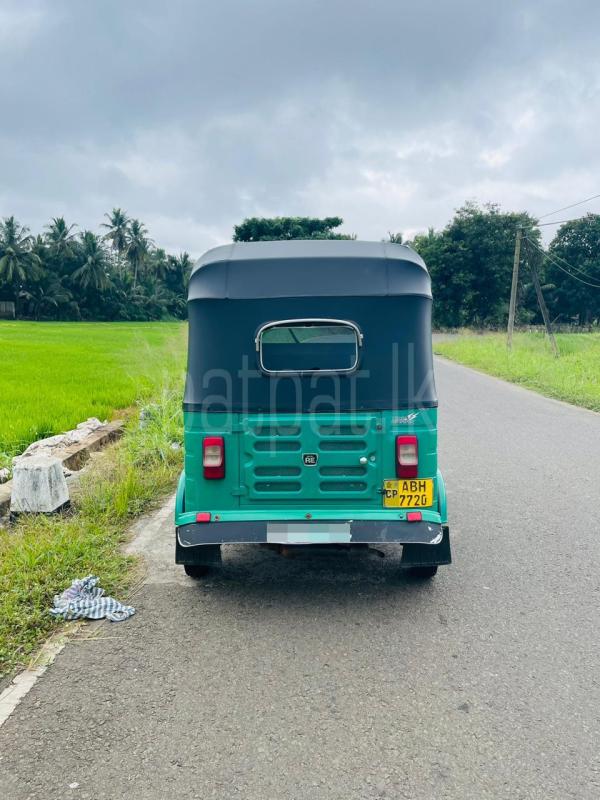 Bajaj Three Wheel 2015 - Used Three wheeler sale in Sri Lanka - patpat.lk