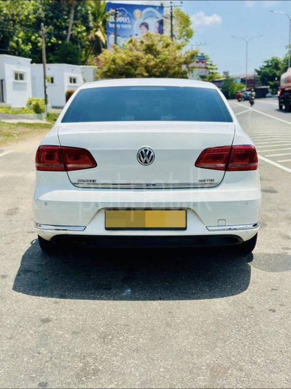 Volkswagen Passat 2012 - භාවිතා කරන ලද කාර් sale in Sri Lanka - patpat.lk