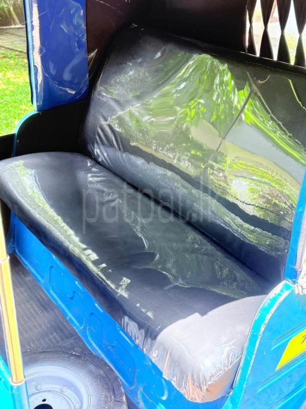 Bajaj Three Wheel 2021 - பயன்படுத்தப்பட்டது முச்சக்கர வண்டி sale in Sri Lanka - patpat.lk