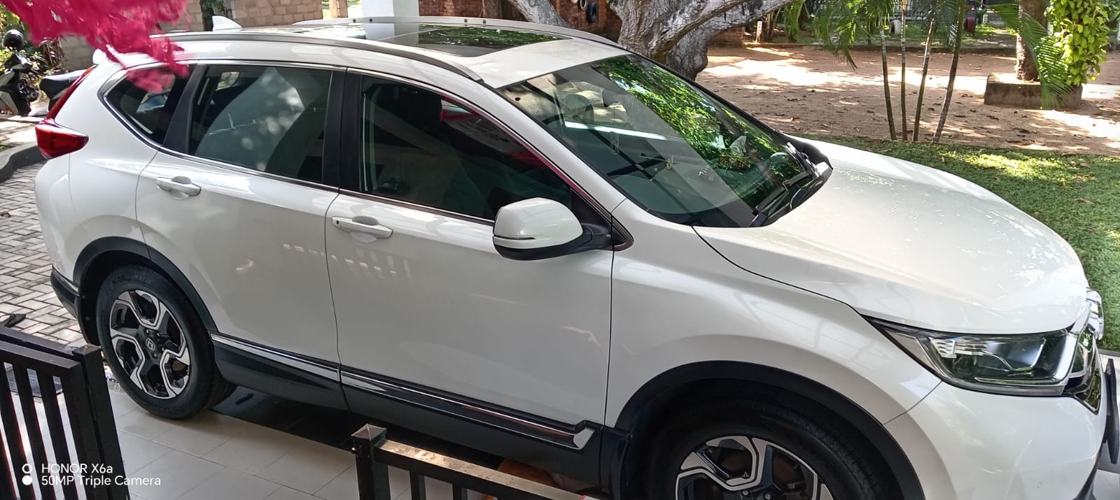 Honda Vezel 2016 - பயன்படுத்தப்பட்டது SUV sale in Sri Lanka - patpat.lk