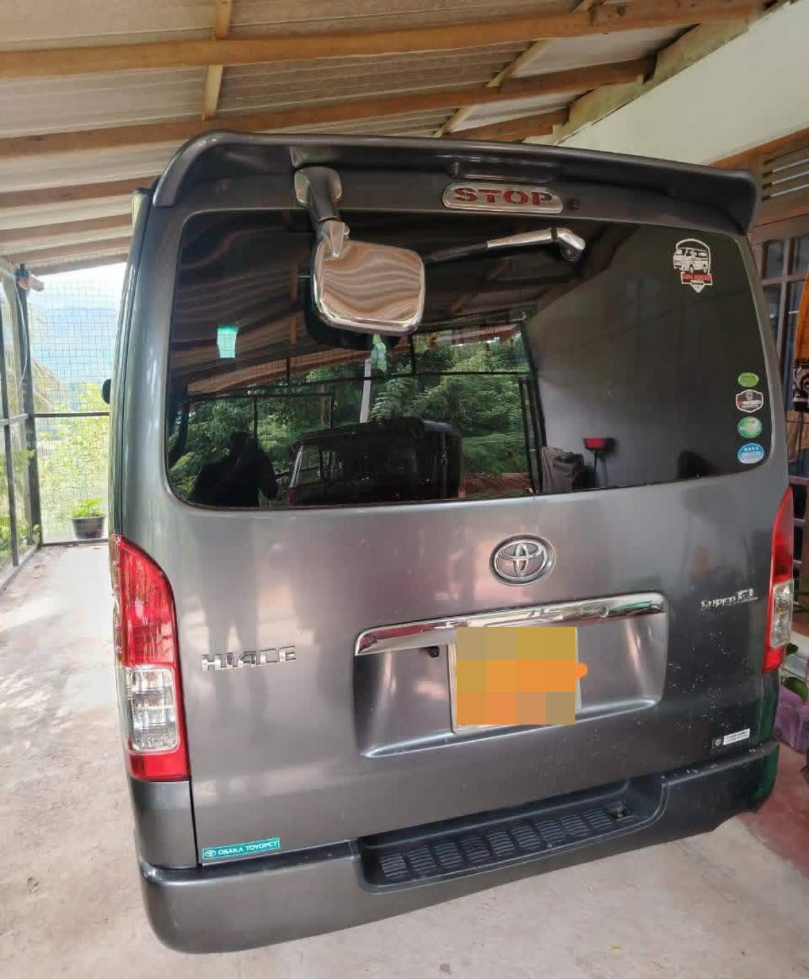 Toyota Hiace 2011 - பயன்படுத்தப்பட்டது வேன் sale in Sri Lanka - patpat.lk