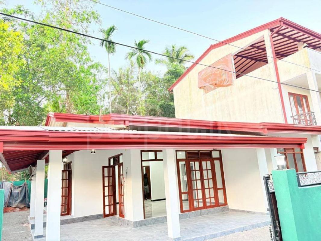 House for Sale in Kadawatha ads-image-1