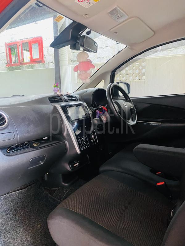 Advertisement image 6