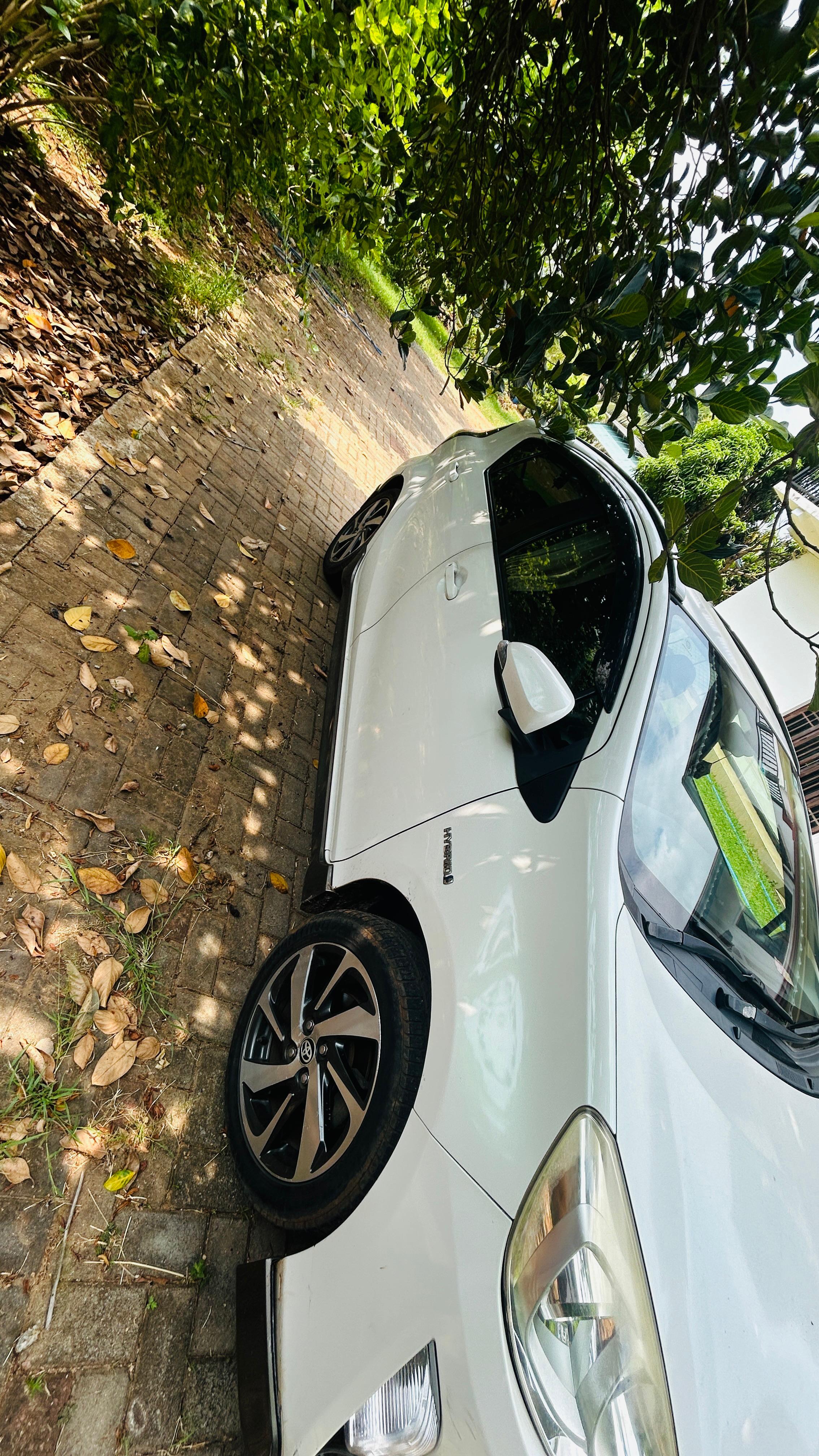 Toyota Aqua 2015 - பயன்படுத்தப்பட்டது கார் sale in Sri Lanka - patpat.lk