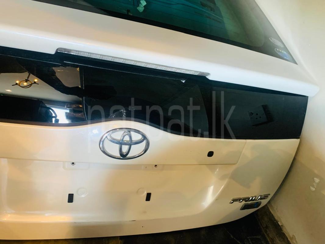 Toyota Prius Zvw20 Dicky Door