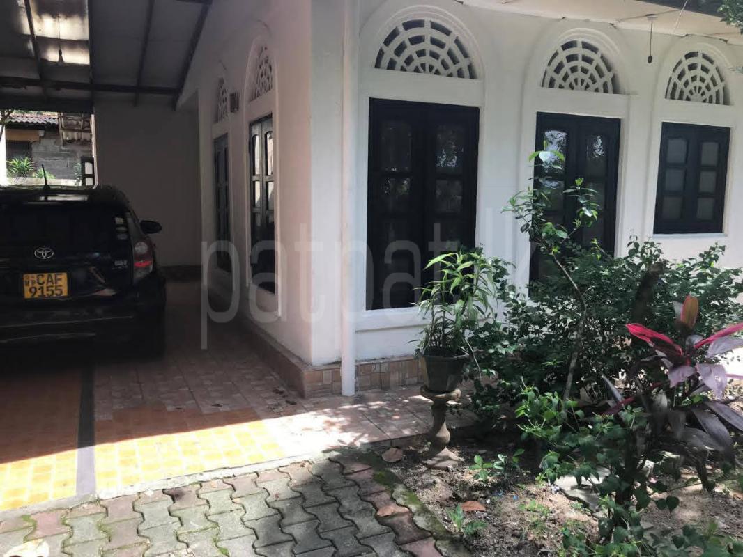 House for Sale in Kottawa ads-image-1