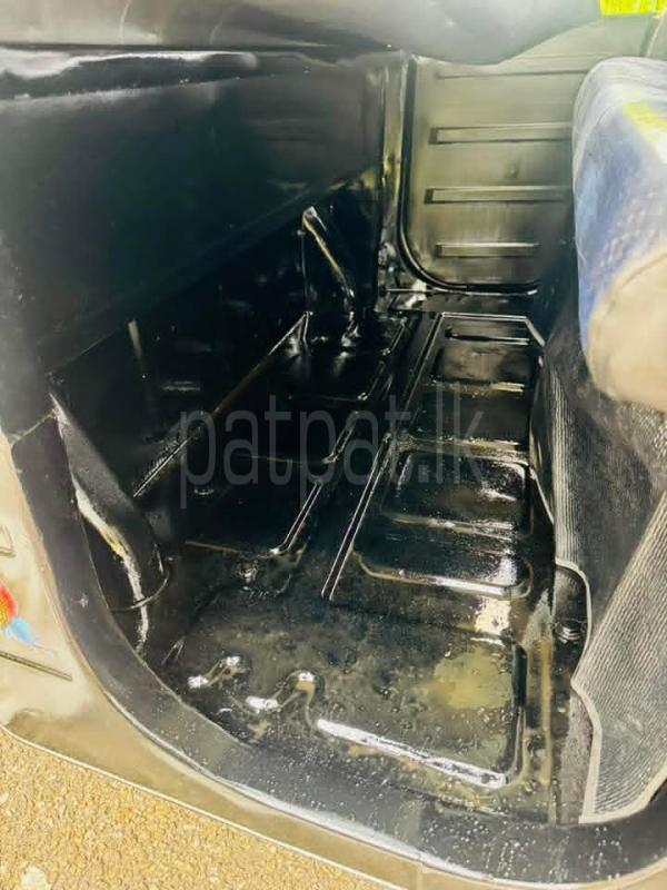 Bajaj Three Wheel 2014 - பயன்படுத்தப்பட்டது முச்சக்கர வண்டி sale in Sri Lanka - patpat.lk