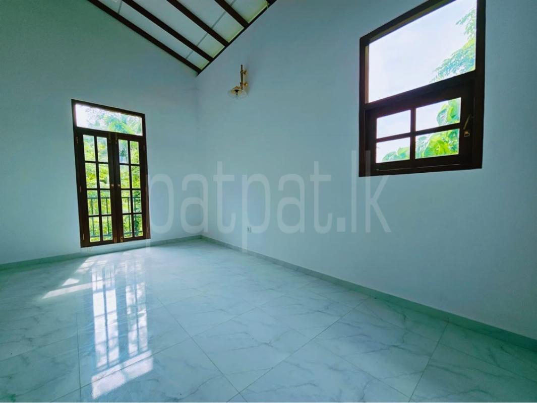 House for Sale in Pelawatta ads-image-1