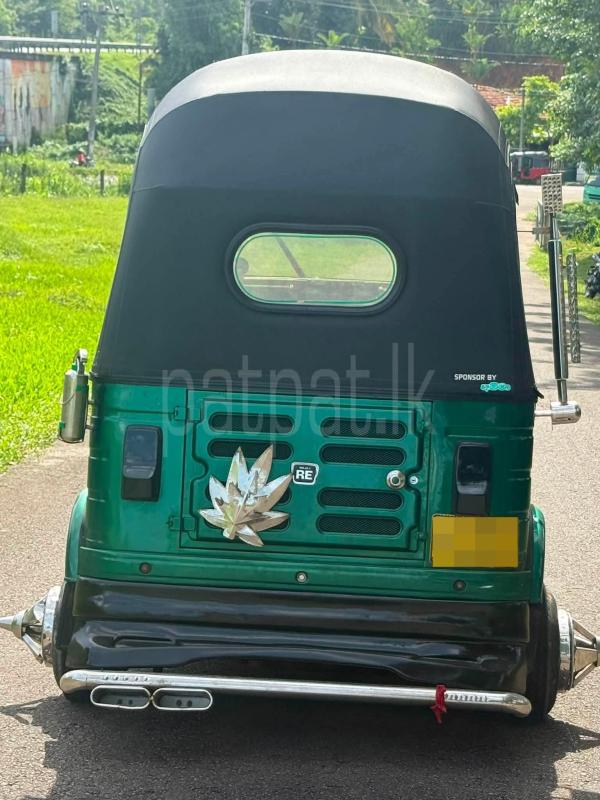 Bajaj 4 stroke 2016 - Used Three wheeler sale in Sri Lanka - patpat.lk