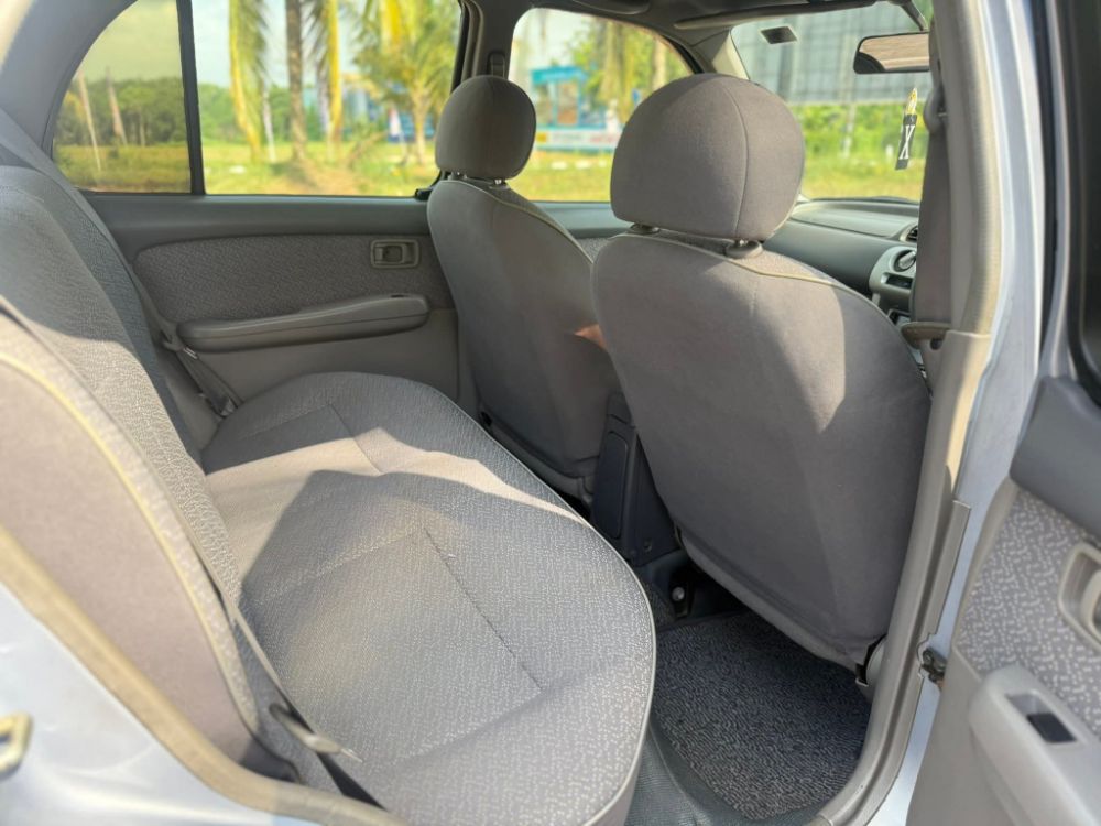 Nissan March 2000 - භාවිතා කරන ලද කාර් sale in Sri Lanka - patpat.lk