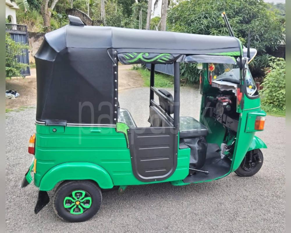 Bajaj 4 stroke 2010 - பயன்படுத்தப்பட்டது முச்சக்கர வண்டி sale in Sri Lanka - patpat.lk