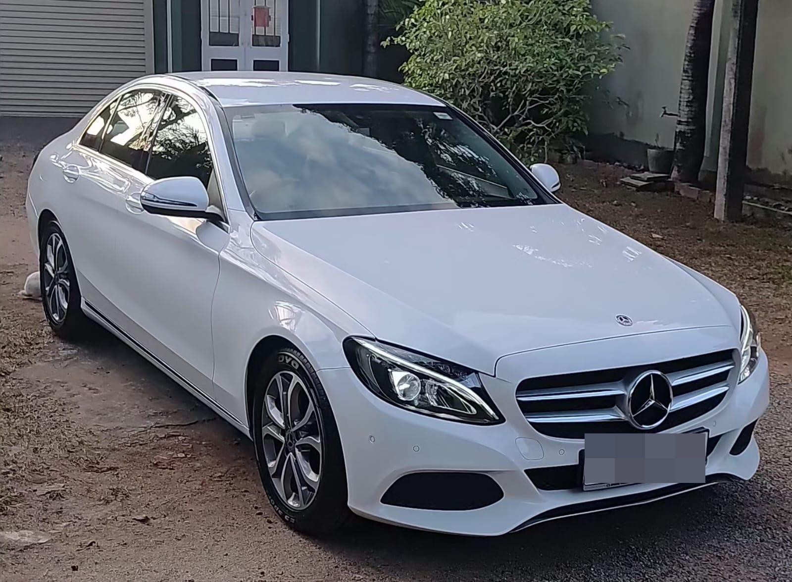 Mercedes Benz C200 2017 - භාවිතා කරන ලද කාර් sale in Sri Lanka - patpat.lk