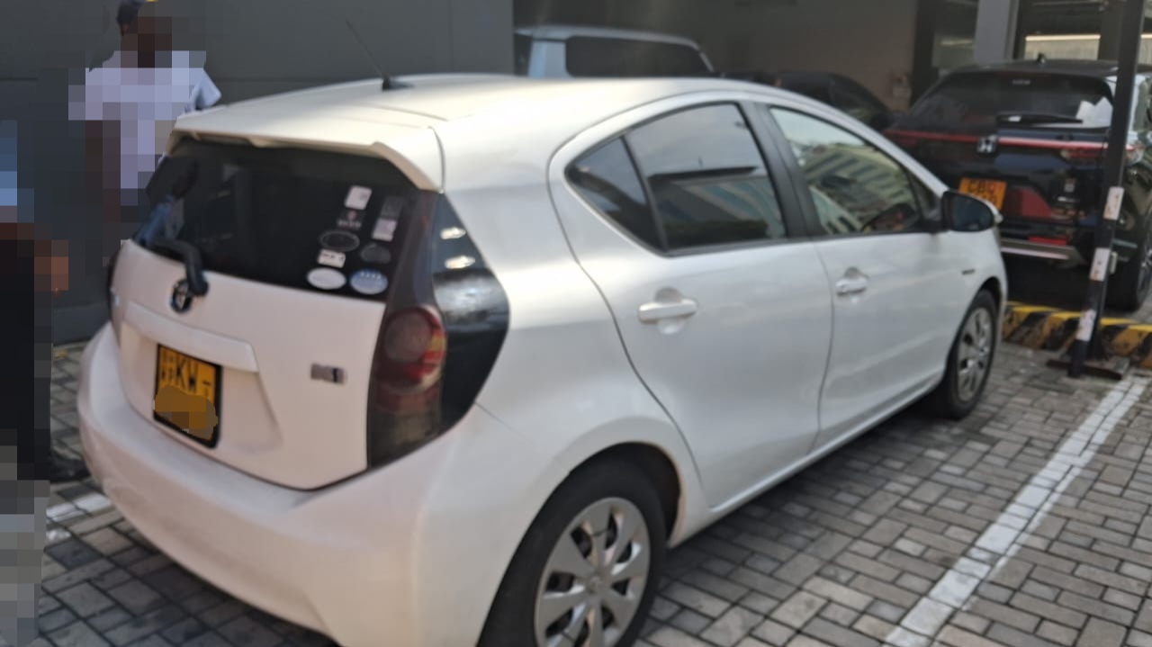 Toyota Aqua 2012 - பயன்படுத்தப்பட்டது கார் sale in Sri Lanka - patpat.lk