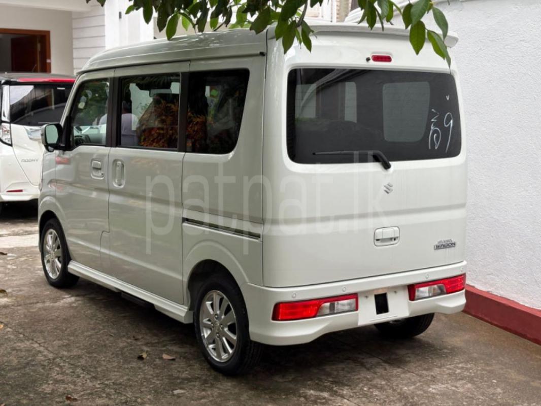 Advertisement image 3