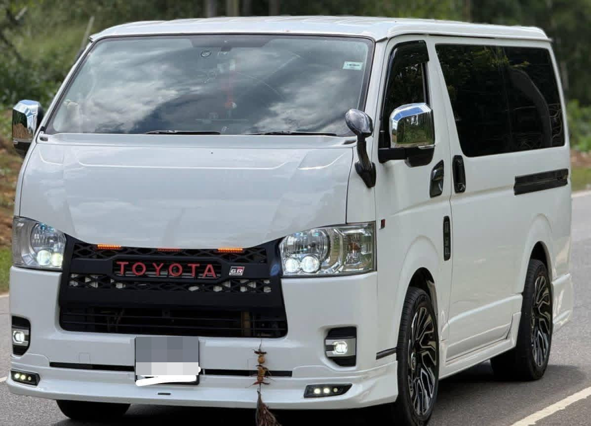 Toyota Hiace 2006 ads-image-1