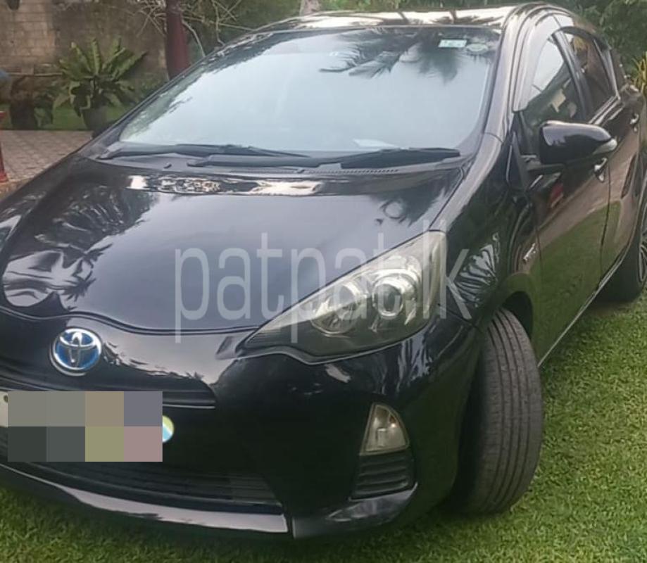 Toyota Aqua 2013 - பயன்படுத்தப்பட்டது கார் sale in Sri Lanka - patpat.lk