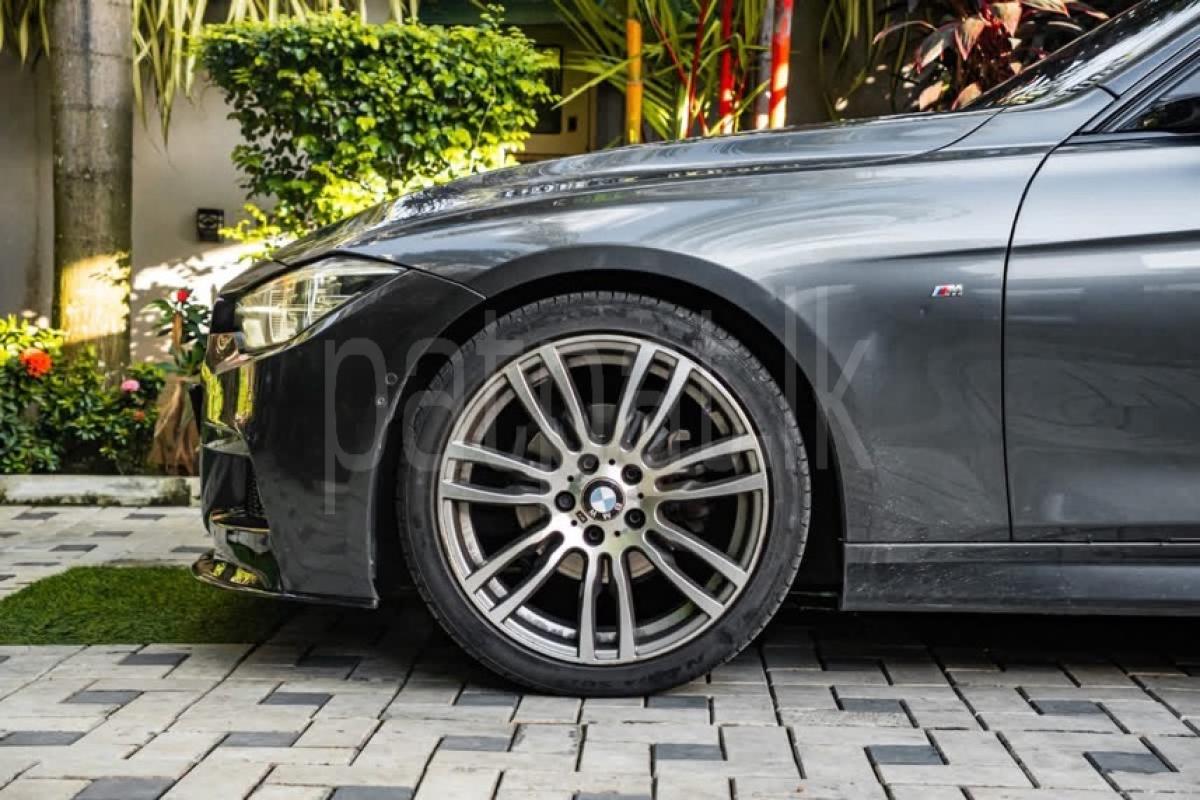 BMW 318i 2018 - பயன்படுத்தப்பட்டது கார் sale in Sri Lanka - patpat.lk