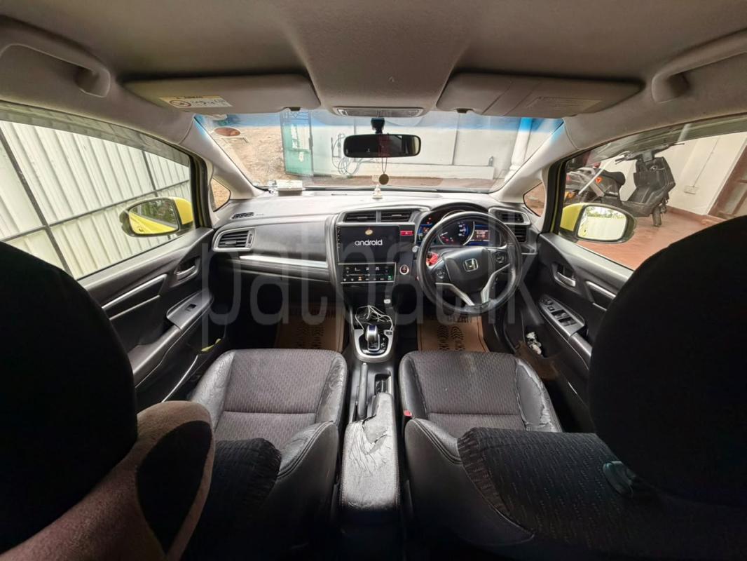 Honda Fit 2013 - பயன்படுத்தப்பட்டது கார் sale in Sri Lanka - patpat.lk