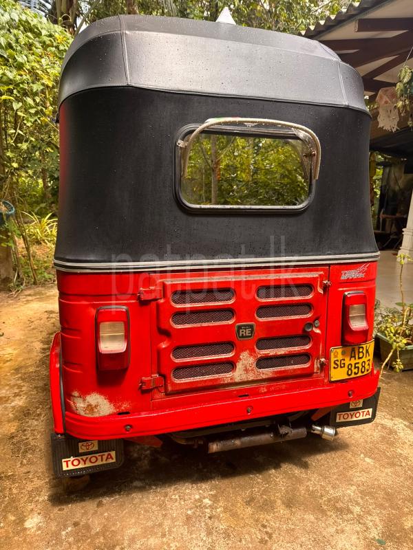 Bajaj Three Wheel 2016 - භාවිතා කරන ලද ත්‍රිරෝද රථය sale in Sri Lanka - patpat.lk